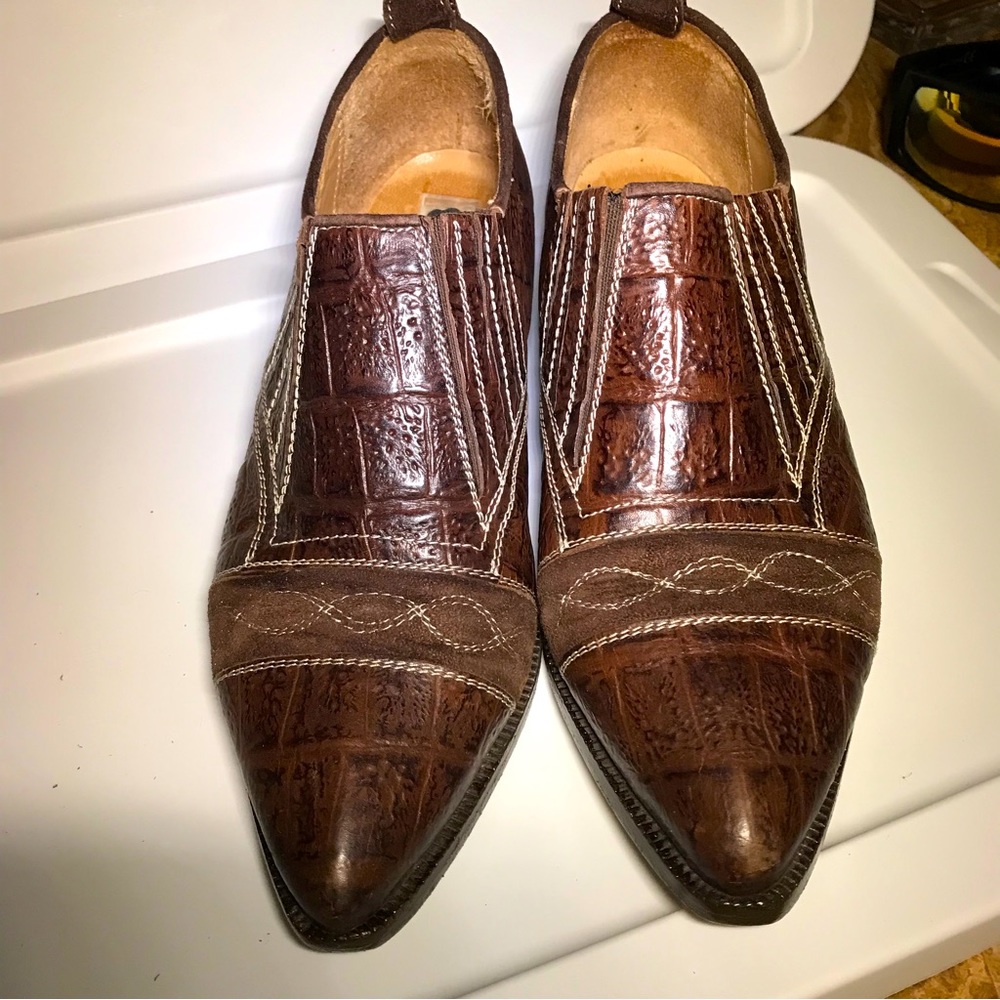 El Vaquero designer booties. Made in Italy.